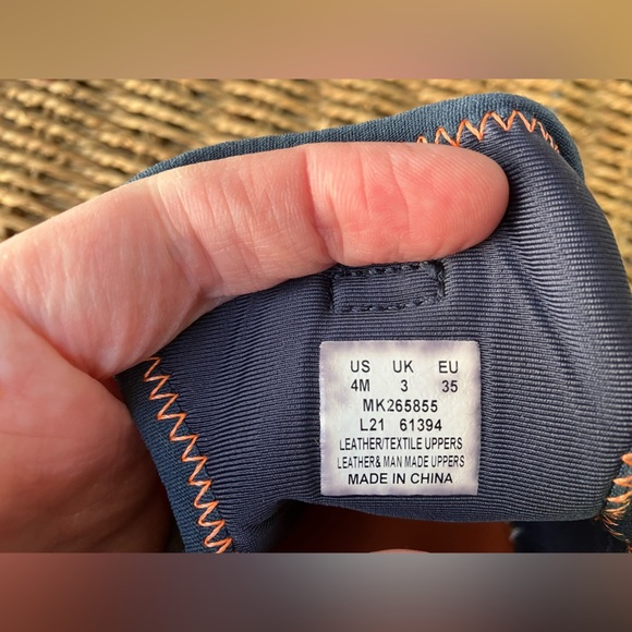 EUC Merrell Hydro Free Roam Sandal - Big Kids' Size 4M - Picture 14 of 14